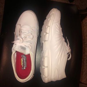 White sketchers